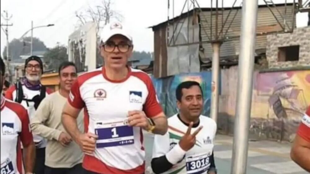 Omar Abdullah Completes Historic 21 km in Kashmir’s First International Marathon